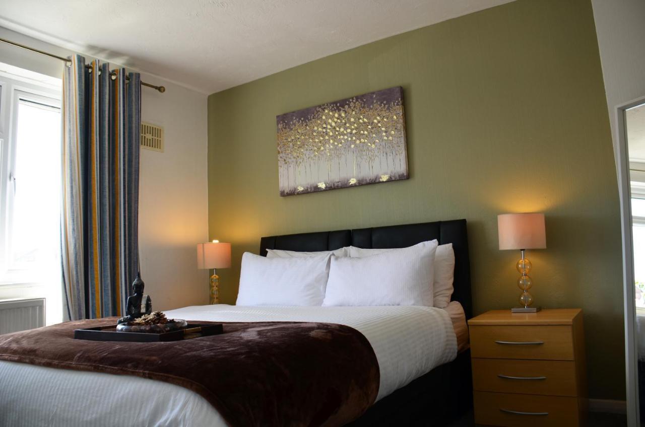 Sm Dreams Unlimited Serviced Accommodation- Stanwell-Staines-Heathrow 외부 사진